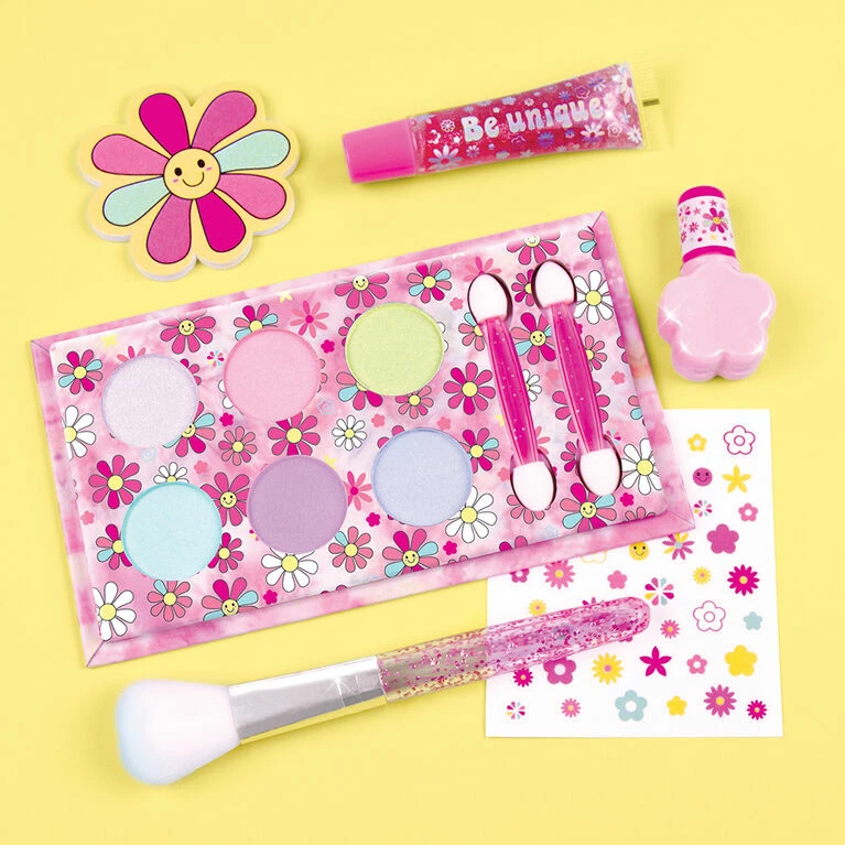 Outlet ๐งจ Danawares Make It Real Love And Daisy Makeup Set ๐ 4 Outlet ๐งจ Danawares Make It Real Love And Daisy Makeup Set ๐ - Image 2